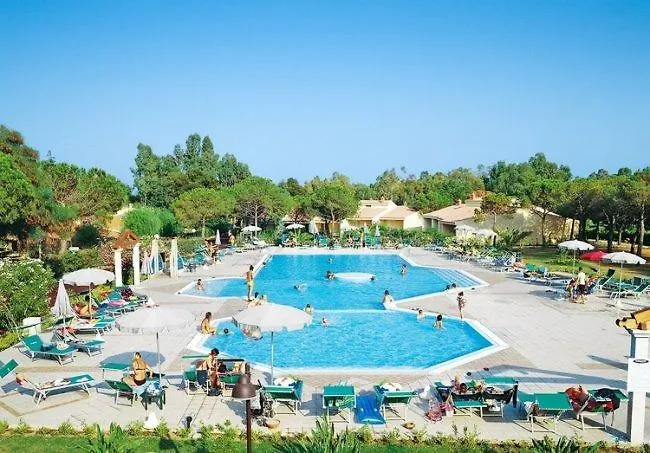 Hotel Li Cupulatti Budoni 2*,  Italy
